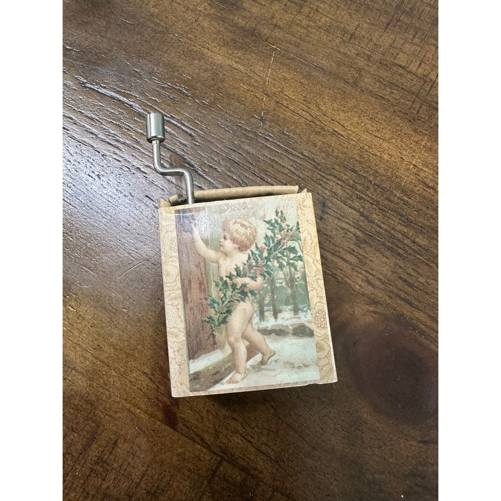 Victorian Trading Co Hand Crank Music Box‎ Cherub Christmas Yuletide Carol 070Y